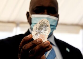 How the Botswana Diamond Industry Guarantees Free Education for Children – Only Natural Diamonds