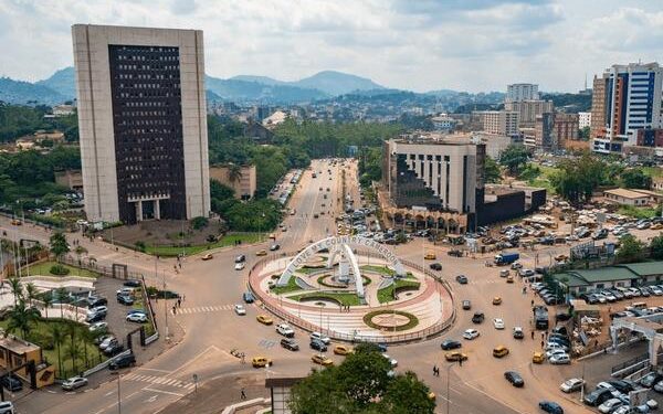 In Cameroon, truth-telling spiders untangle the future – Aeon