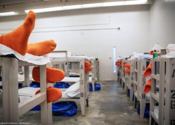 Nearly 20 ICE detainees at Angola on hunger strike – WBRZ