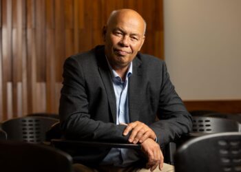 Sir Collin Tukuitonga becomes first knighted professor from Niue – auckland.ac.nz