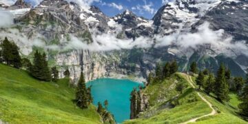 Switzerland’s cow parade (désalpe/alpabzug) 2025 and its history – lenews.ch