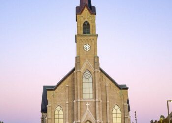 Listening, loving, lifting: The Church in the Marshall Islands – Church News