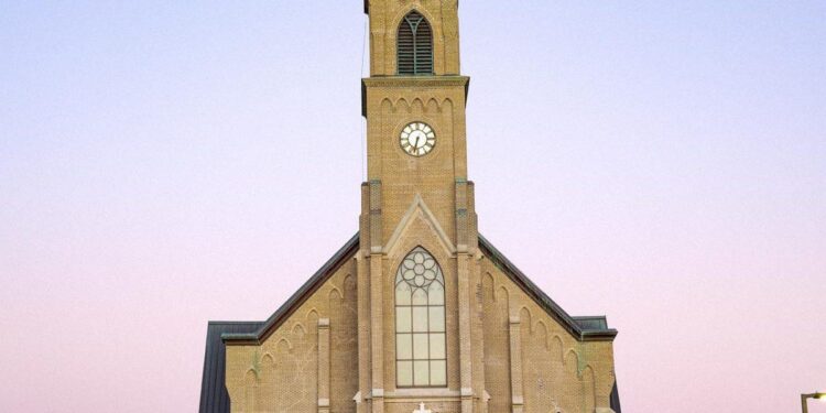 Listening, loving, lifting: The Church in the Marshall Islands – Church News