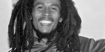 Forty years ago, Bob Marley paid his own way to play Zimbabwe’s iconic independence concert – qz.com