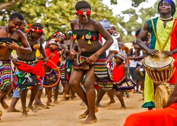 Senegal raises $644 million in oversubscribed domestic bond offering – Reuters