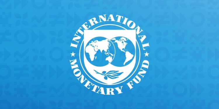 IMF Warns Angola Faces Rising Debt Risks as Oil Income Declines – Bloomberg.com