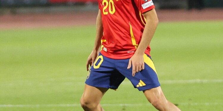 ‘Expect anything from Pedri’ – Spain boss Luis de la Fuente has more praise from Barcelona star – Barca Blaugranes