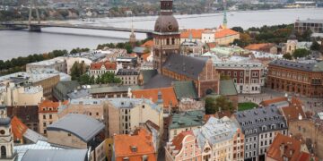 Latvia Decides to End Its Financial Help for Ukrainians Displaced by War – EMPR.media