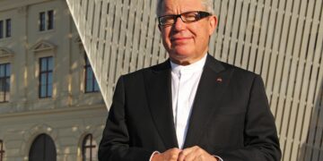 Daniel Libeskind unveils Sekyra Flowers for first project in Czech Republic – Dezeen