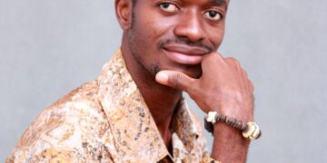 Samuel Asamoah: Togo midfielder breaks neck in collision with advertising board – BBC