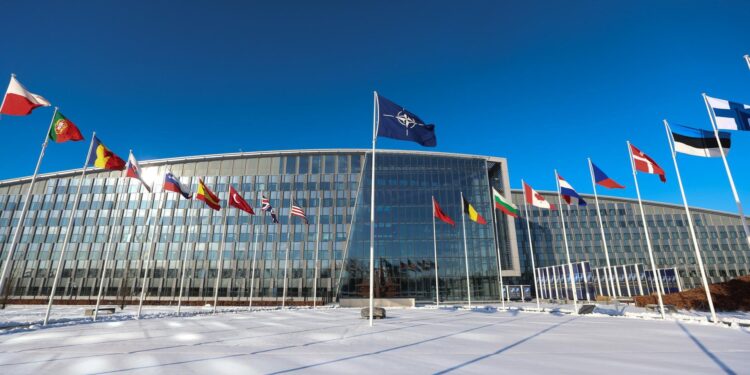 News: Chair of the NATO Military Committee visits Bulgaria, 14-Jul.-2025 – NATO – Homepage