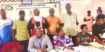 Burundi elections: One-party parliament looms as opposition says democracy ‘killed’ – BBC