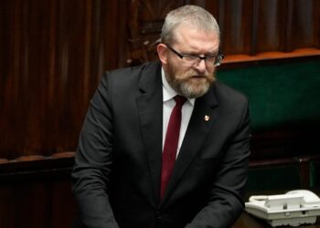 Polish prosecutors seek charges against ex-justice minister for misuse of funds – AP News