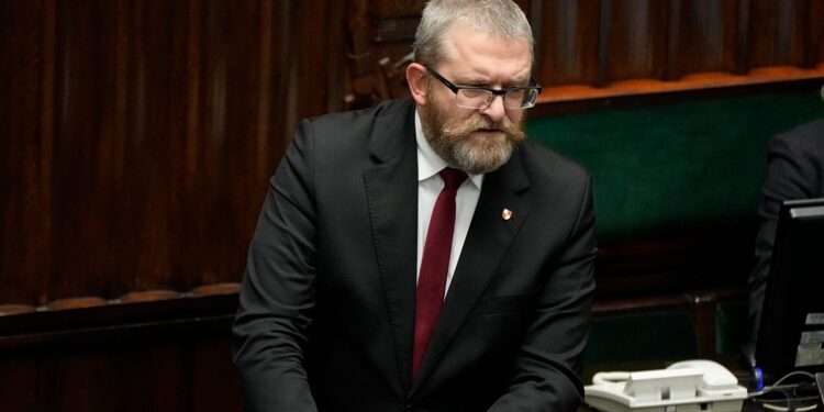 Polish prosecutors seek charges against ex-justice minister for misuse of funds – AP News