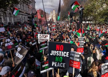Pro-Palestinian protesters march to stadium before Norway’s 5-0 World Cup qualifying win over Israel – CNN