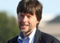 Ken Burns on America’s origin story: “The most important event since the birth of Christ” – CBS News
