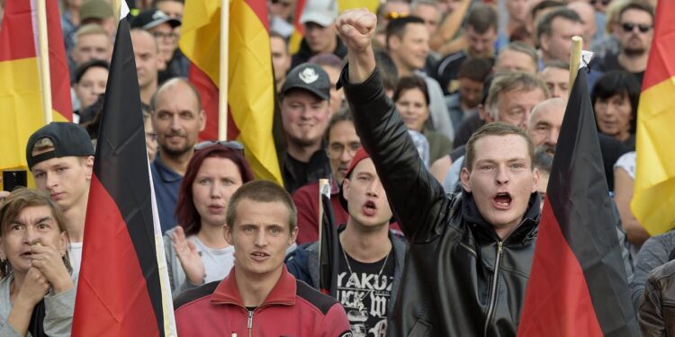 Far-right win ‘historic’ first vote in French parliament over French-Algerian treaty – The Connexion