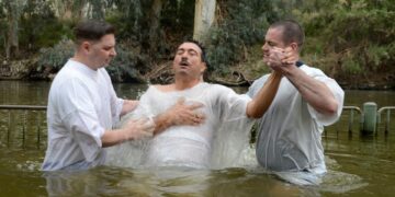 Waters of baptism, walls of stone: 107 baptisms and a temple-focused people in Papua New Guinea – Church News