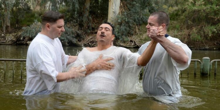 Waters of baptism, walls of stone: 107 baptisms and a temple-focused people in Papua New Guinea – Church News