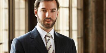 Luxembourg celebrates Grand Duke Guillaume after his father abdicates – AP News