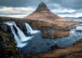 Iceland’s New Bloodsuckers Are a Warning to Us All – Bloomberg.com