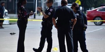 Police probe whether Edinburgh fire attack linked to gang feud – BBC