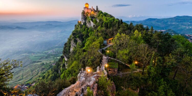 San Marino, Italy roars to the full-bore fun of RallyLegend 2025 – magnetomagazine.com