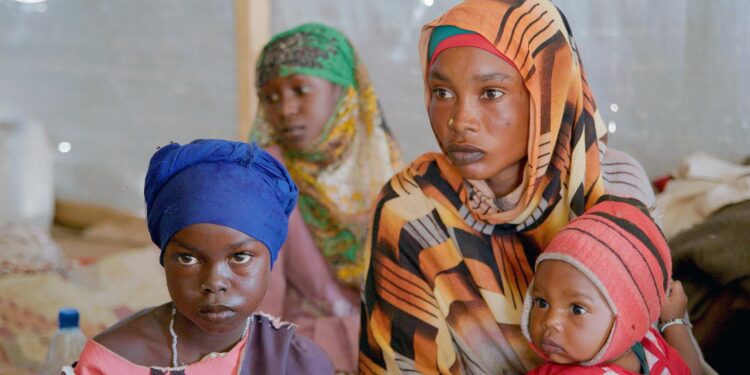 Thousands of Sudanese flee to overcrowded camps after paramilitary captures el-Fasher – CBS News