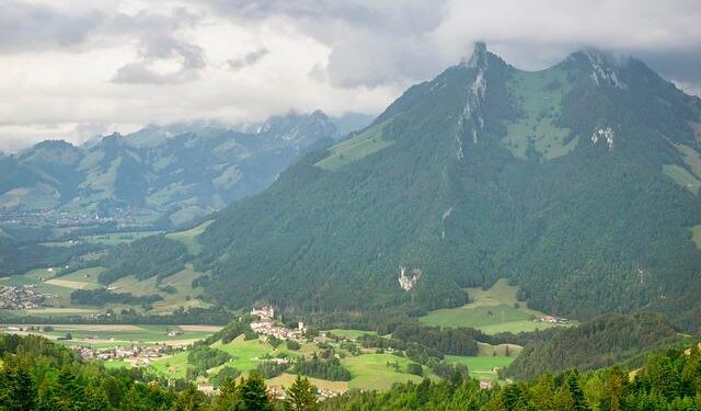 Greenland: US tells Denmark to ‘calm down’ over alleged influence operation – BBC