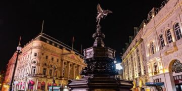 England hit by TWO injury withdrawals from Thomas Tuchel’s squad – with Man City and Chelsea stars called up – Daily Mail