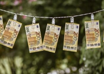 Investigation Exposes Bulgarian Role in Massive Russian Money-Laundering Operation – Novinite.com