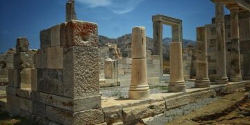 New Excavations Reveal 150,000-Year-Old Tools and Jewelry in Morocco Cave – GreekReporter.com