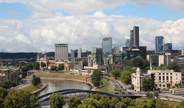 Lithuania to reopen border crossings with Russia-allied Belarus after tensions over balloons – Toronto Star