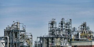 Serbia’s NIS oil refinery halts operations as U.S. sanctions take effect – Latest news from Azerbaijan
