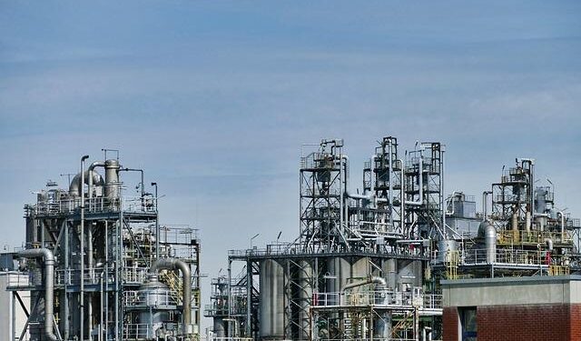 Serbia’s NIS oil refinery halts operations as U.S. sanctions take effect – Latest news from Azerbaijan