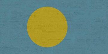 ‘Celestial collisions’ in Palau: Senior missionary finds woman whose life he saved 40 years earlier – Deseret News