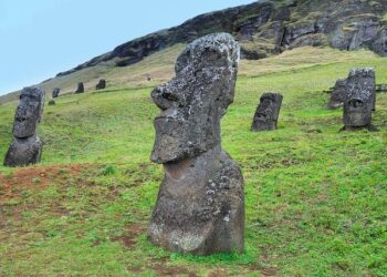 Stunning New Evidence Shows Easter Island’s Moai Came From Dozens of Secret Workshops – SciTechDaily