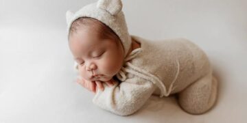 She Held Her Baby for an Hour. Then the State Took Her Away. – The New York Times