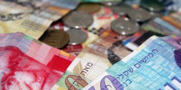 NI funding: Emma-Little Pengelly dismisses ‘panto season’ claims – BBC