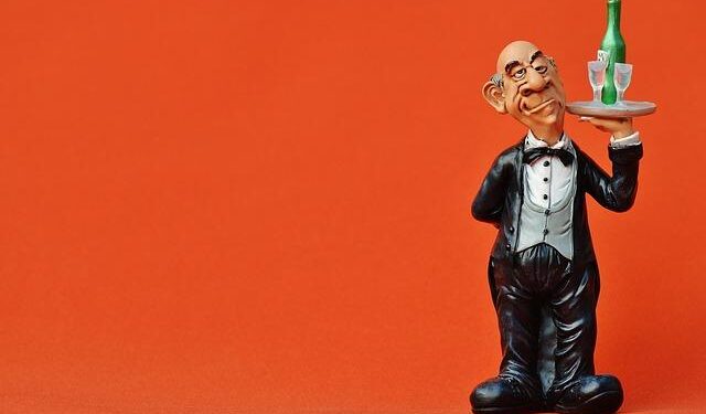 Gerard Butler Faces the Post-Apocalypse in Explosive New Footage from Long-Awaited Action Sequel – MovieWeb