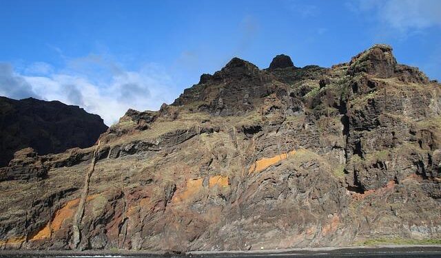 Bank of Spain upgrades growth outlook but many Spaniards feel stretched By Reuters – Investing.com