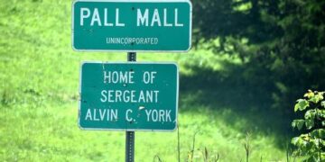 East TN restaurateur Chad Kennedy dies at 48 – WBIR