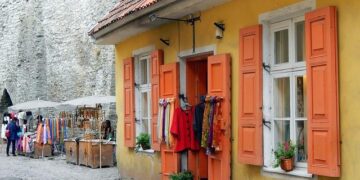 Estonia FM urges China to join US, European pressure on Putin – Reuters