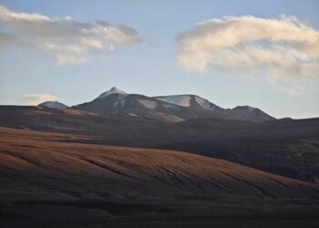 Blue Ridge Arrives in Nouméa, New Caledonia – cpf.navy.mil