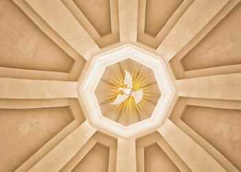 Fluminense’s Bold Strategy: Montenegro Backs Six Centre-Backs in Nino Chase!