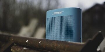 Knesset Speaker Stuns Albanian PM with One-of-a-Kind Custom Shoes!