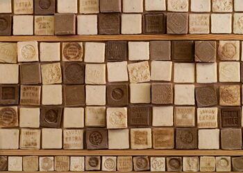 Mastering the Craft: The Art of Handmade Creations in a Modern World