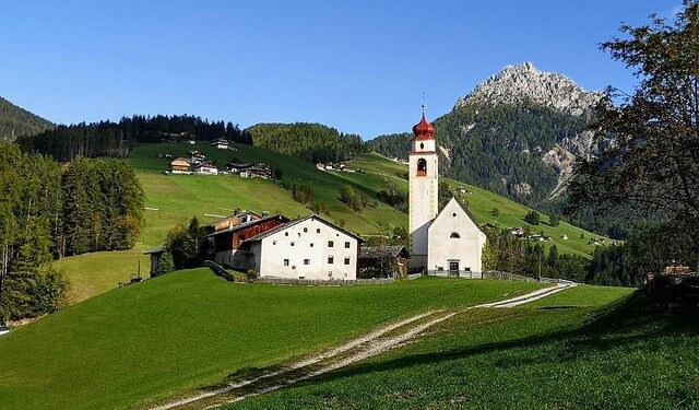 Family Ties: Curt Cignetti’s Brother Joins NFL Team with a Familiar Face