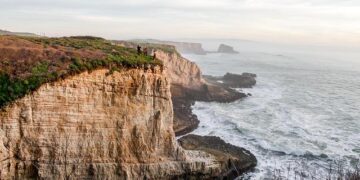 Empowering Pacific Queens: A Vibrant Celebration of Culture and Resilience in Fiji
