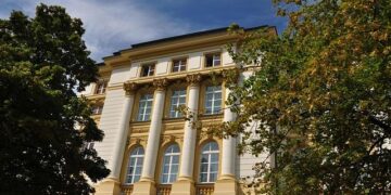 Prime Minister Engages in Vital Talks with Montenegro’s President